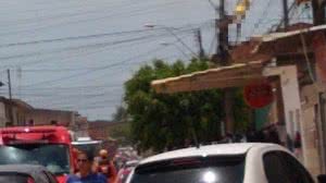 Segundo a polícia, a vítima foi fazer uma ligação clandestina de energia, sem qualquer equipamento de proteção | Cortesia