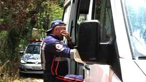 Cícero Antônio, socorrista do SAMU, não segurou as lágrimas diante do desfecho do caso | Reprodução/TV Jornal