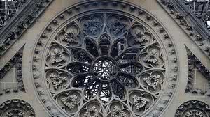 Catedral foi destruída pelas chamas | Reprodução / Twitter / CBC News