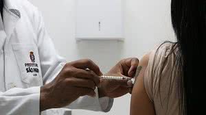 Imagem Dose de reforço contra Covid de vacina diferente protege mais, diz estudo