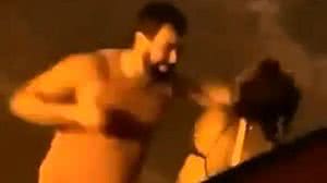 Imagem Homem filmado dando socos em mulher na Bahia se entrega à polícia