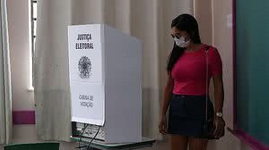 egundo o TSE, a maior parte das eleitoras brasileiras (5,33%) tem de 35 a 39 anos | Foto: Rovena Rosa/Agência Brasil