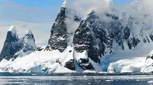 Montanhas na Antártica | Pexels