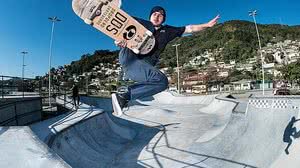 PETER MORNING / RED BULL CONTENT POOL