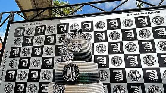 Instagram/asaoficial