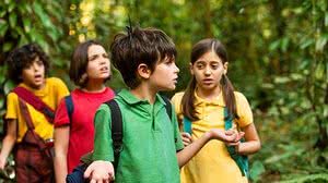 Os atores mirins Gabriel Moreira como Cascão, Giulia Benite como Mônica, Kevin Vechiatto como Cebolinha e Laura Rauseo como Magali, durante as gravações do filme 'Turma da Mônica - Laços' | Serendipity Inc/Reprodução