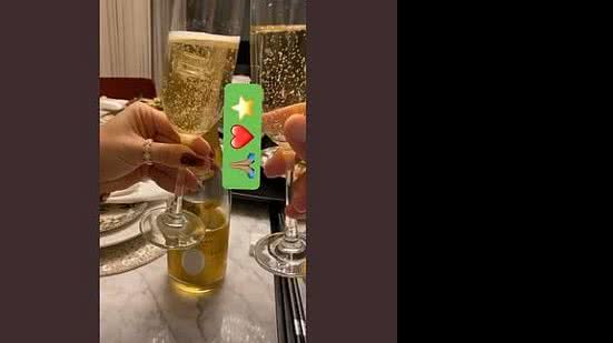 Imagem Hulk compartilha fotos de jantar romântico com sobrinha da ex