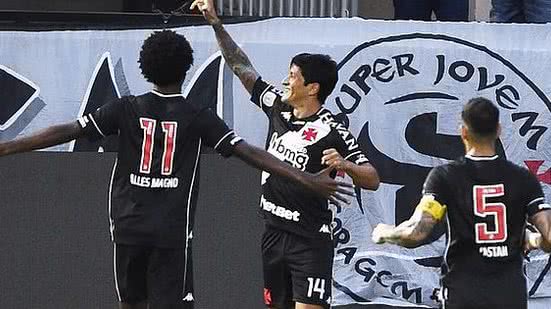 Imagem Vasco vence o São Paulo com dois gols de Cano, em São Januário