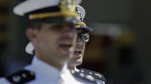 Senado aprova proposta do governo que restringe tatuagens na Marinha | Foto: Folhapress