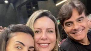 Guilherme de Pádua com mulher, Juliana Lacerda, e uma amiga no culto, hora antes de morrer. | Foto: Reprodução/Redes Sociais