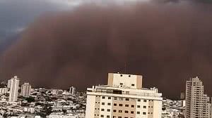 Imagem Tempestade de areia causa morte de uma pessoa em São Paulo