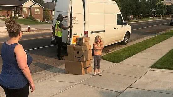 Kaitlin comprou cerca de R$ 1170 em brinquedos sem a mãe saber | Reprodução/Instagram