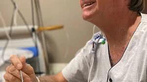 Imagem Bolsonaro recebe alta na manhã deste domingo após 4 dias internado