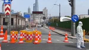 Em Xangai, moradores dormem no escritório e racionam comida para sobreviver em meio ao confinamento | Foto: Reprodução Youtube