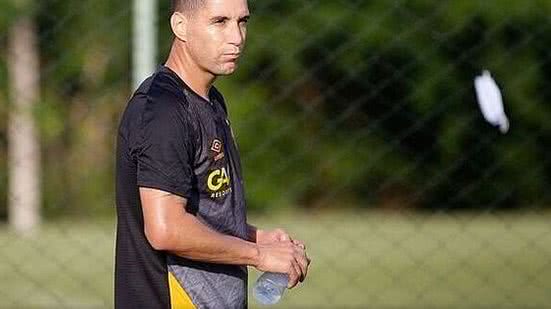 Imagem Após um ano e oito gols, Thiago Neves rescinde contrato com o Sport