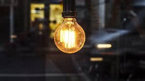 Imagem Aneel suspende por 90 dias cortes no fornecimento de luz por inadimplência