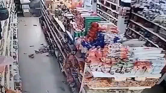 Imagem Vídeo: tremor de 4.6 causa avarias e assusta moradores na Bahia