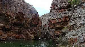 Imagem Criança morre após cair de ribanceira nos cânions do São Francisco, em Delmiro Gouveia