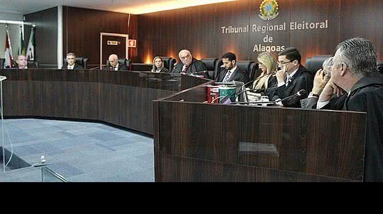 Impugnação do registro de candidatura de, pelo menos, seis políticos está na pauta de julgamento desta segunda-feira (17). | Assessoria TRE