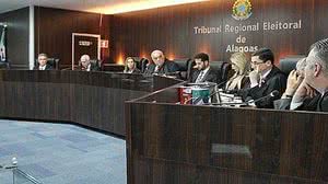 Impugnação do registro de candidatura de, pelo menos, seis políticos está na pauta de julgamento desta segunda-feira (17). | Assessoria TRE