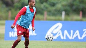 Jhonnatan estava no Náutico | Marlon Costa / Pernambuco Press