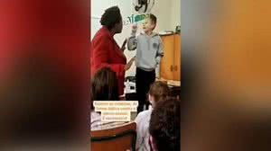 Imagem 'Não mexe': Menino de 7 anos viraliza dando lição em aula de educação sexual em SC