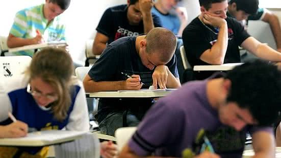 Imagem Município de Senador Rui Palmeira retifica edital de concurso e prorroga inscrição