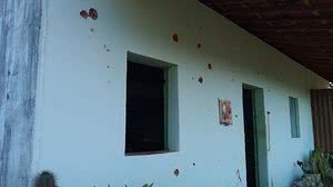 Casa onde ocorreu a operação ficou com as marcas de tiros | TV Pajuçara