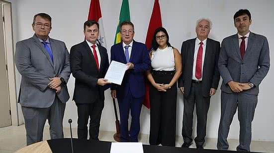 OAB leva ao MP documentos sobre problemas enfrentados pela comunidade Flexal, | Foto: Ascom MPE