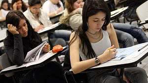 Imagem MEC e Capes oferecem mais 679 bolsas de pós-graduação