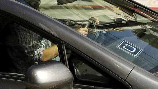 Imagem Passageiro poderá escolher pagar mais caro para não conversar com motorista de app