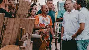 Imagem Renan Filho anuncia ajuda emergencial a Santana do Ipanema após inundação