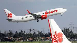 Imagem Vídeo: avião cai no mar de Java, na Indonésia, com 188 pessoas a bordo