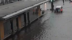 Imagem Recife registra o esperado para quase 10 dias de chuva em 6 horas; prefeito faz alerta