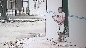 Assalto cometido na Ponta Grossa foi registrado por câmera | Reprodução / Vídeo