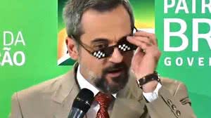 Imagem Ida de Weintraub para Miami enche internet de memes