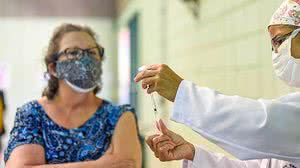 Imagem Seis em cada 10 mortos pela covid não tomaram a 3ª dose da vacina