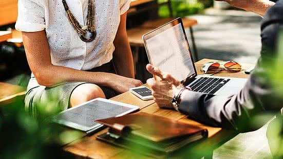 Buscar melhores posicionamentos no trabalho é anseio de grande parte dos profissionais | Pexels