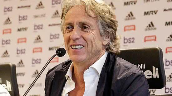 Técnico do Flamengo, Jorge Jesus, concede coletiva durante sua chegada ao clube | Diego Maranhão/AM Press & Images/Folhapress