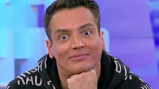 Imagem Léo Dias apaga tuítes sobre Anitta após Justiça aplicar multa de R$ 120 mil