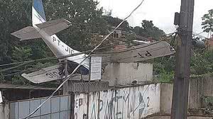 Imagem Avião cai e deixa um homem morto e dois feridos no Pará