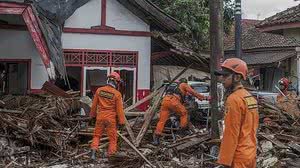 Imagem Tsunami na Indonésia deixa ao menos 429 mortos e 154 desaparecidos