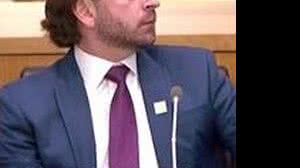 Imagem Secretário executivo da Casa Civil é destituído por usar avião da FAB