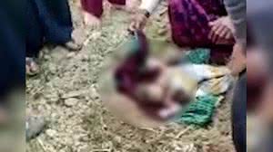 Imagem Bebê é salvo por moradores após ser enterrado vivo