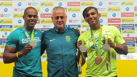 Imagem Jesus Morlán, técnico de Isaquias Queiroz, morre de câncer aos 52 anos