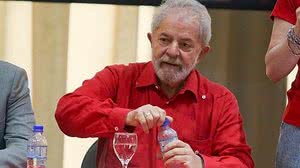 Imagem 'PT não tem que fazer autocrítica', diz Lula em evento do partido na Bahia