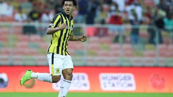 Imagem Corinthians faz proposta para repatriar campeão da Libertadores pelo clube