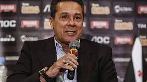 Treinador foi apresentado pelo Vasco na quarta-feira | Rafael Ribeiro/Vasco.com.br/Divulgação