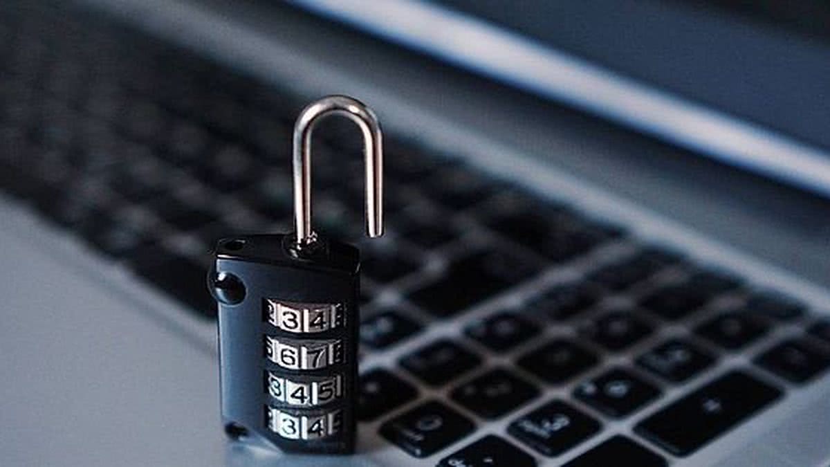 Dados vazados podem render R$ 80,8 milhões ao criminoso; saiba o que fazer  para se proteger