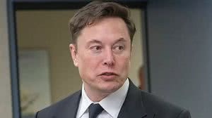 Empresário Elon Musk durante evento da SpaceX; Musk prevê tempos difíceis para o Twitter | NORAD and USNORTHCOM Public Affairs